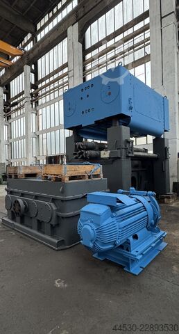 Hengerszintező WMW Wildau UBR 32x2500