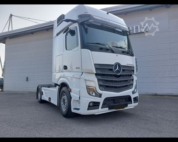 Standard nyergesvontató MERCEDES-BENZ Actros L 18 4x2 - Actros L 1848 LS 4x2
