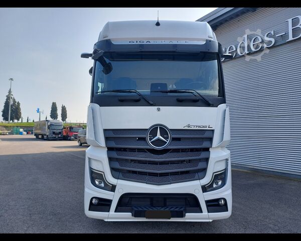 Standard nyergesvontató MERCEDES-BENZ Actros L 18 4x2 - Actros L 1848 LS 4x2