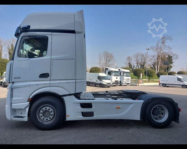 Standard nyergesvontató MERCEDES-BENZ Actros L 18 4x2 - Actros L 1848 LS 4x2