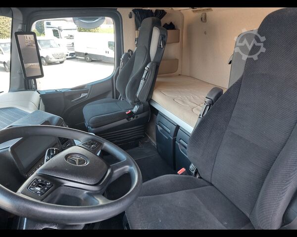 Standard nyergesvontató MERCEDES-BENZ Actros L 18 4x2 - Actros L 1848 LS 4x2