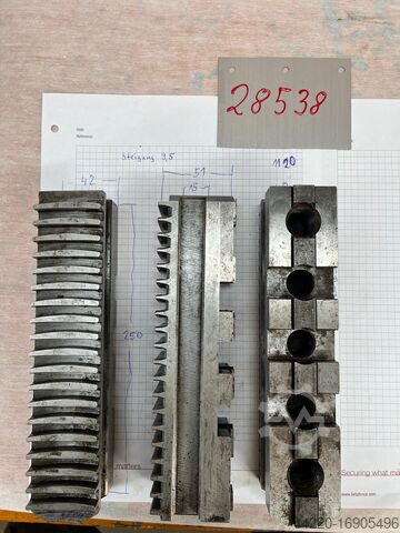 Ploché čelisti se spirálovou základnou