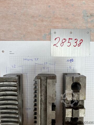 Ganasce piatte con base a spirale  