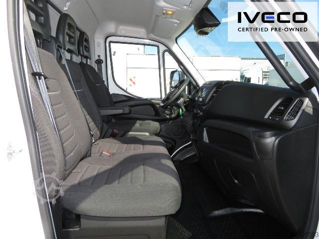 Transporter mit Koffer IVECO Daily 70C18HA8/P Koffer/LBW Klima, NL 3183kg