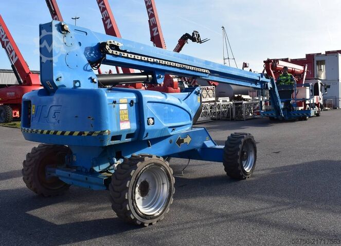 Plataforma de trabalho telescópica articulada JLG M 600 JP