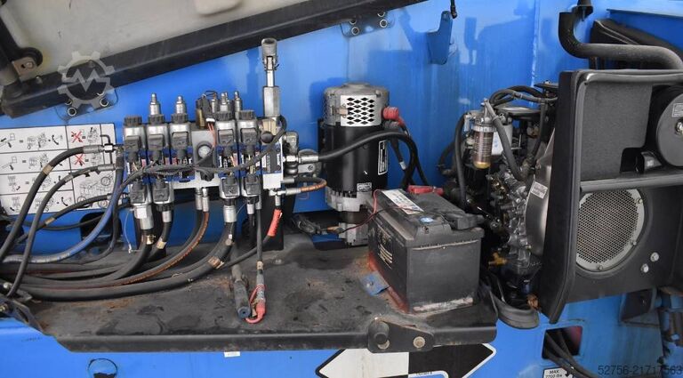 Plataforma de trabalho telescópica articulada JLG M 600 JP