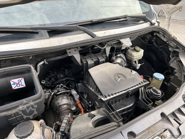 Chassis cab Mercedes-Benz Sprinter 515 1.9 CDI / Chassis Cabine / WB 433 ...