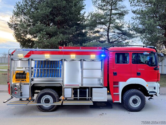 Feuerwehr Tanklöschfahrzeug 5000l Wasser MAN TGS 18.510 TLF 4000 Allrad 4x4 Feuerwehr