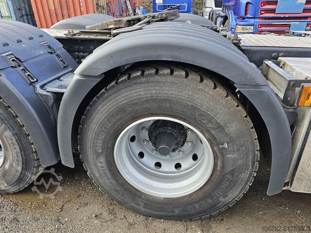 Standart çekici ünitesi SCANIA R620 Topline LA6X4HNB V8