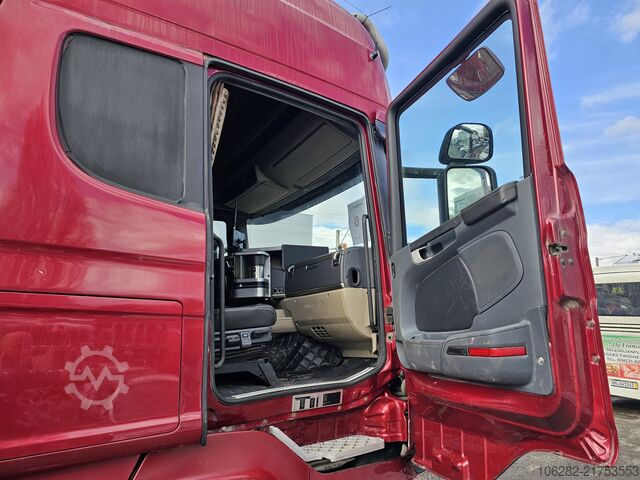 Standart çekici ünitesi SCANIA R620 Topline LA6X4HNB V8