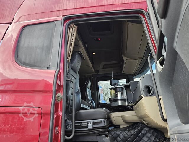 Standart çekici ünitesi SCANIA R620 Topline LA6X4HNB V8