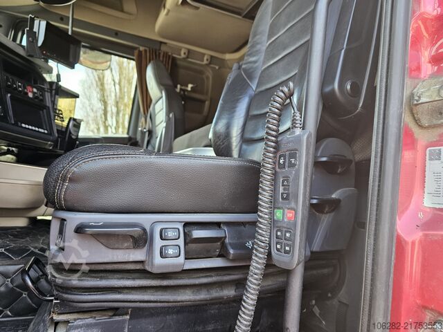 Standart çekici ünitesi SCANIA R620 Topline LA6X4HNB V8