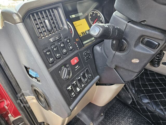 Standart çekici ünitesi SCANIA R620 Topline LA6X4HNB V8