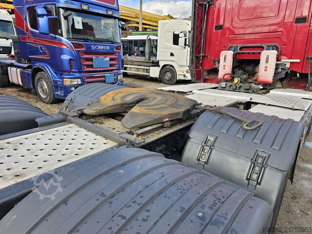 Standart çekici ünitesi SCANIA R620 Topline LA6X4HNB V8