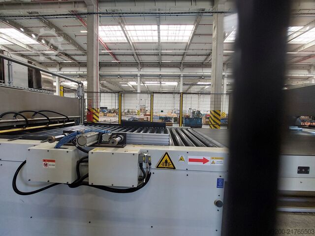 Tunnel di lavaggio con robot WEBER CEEVER KUKA 