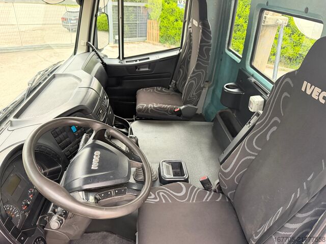 Betonszállító teherautó Iveco TRAKKER 500