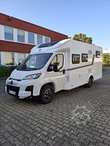 Camping-car semi-intégré CARADO T 338s
