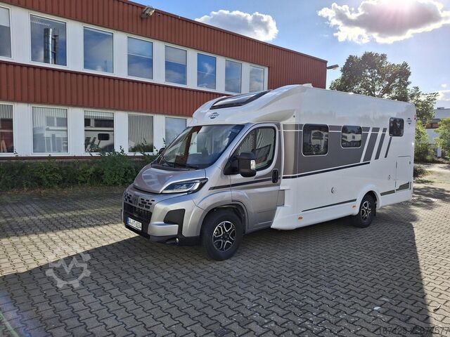 Camping-car semi-intégré CARADO T 338 pro+ / 180PS Auto / Safety / Voll LED