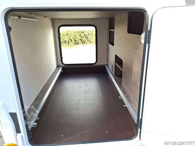 Camping-car semi-intégré CARADO T 338 pro+ / 180PS Auto / Safety / Voll LED