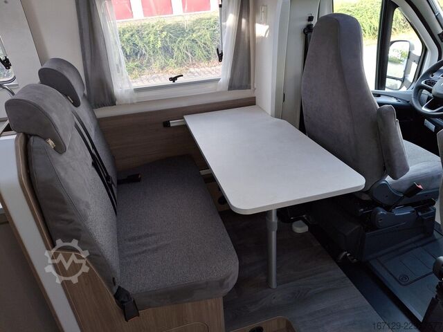 Camping-car semi-intégré CARADO T 338 pro+ / 180PS Auto / Safety / Voll LED