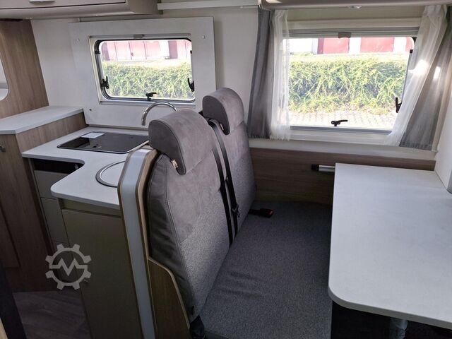 Camping-car semi-intégré CARADO T 338 pro+ / 180PS Auto / Safety / Voll LED