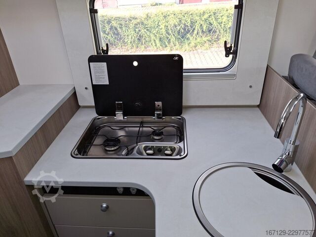 Camping-car semi-intégré CARADO T 338 pro+ / 180PS Auto / Safety / Voll LED
