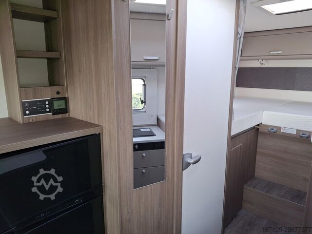 Camping-car semi-intégré CARADO T 338 pro+ / 180PS Auto / Safety / Voll LED