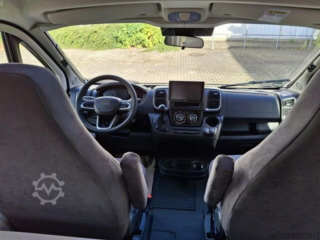 Camping-car semi-intégré CARADO T 338 pro+ / 180PS Auto / Safety / Voll LED