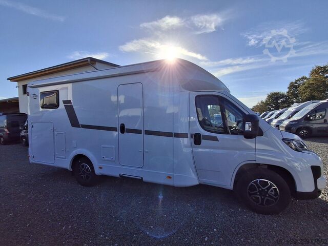 Camping-car semi-intégré CARADO T 338S