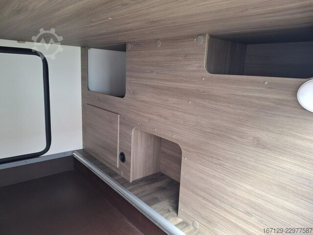 Camping-car semi-intégré CARADO V 347 Safety ACC, Automatik, Multimedia