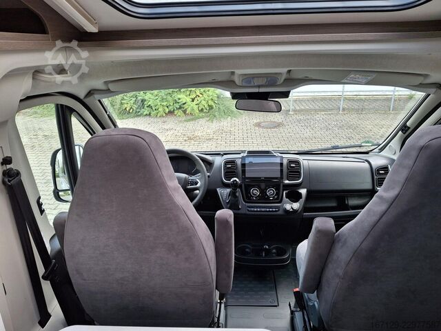 Camping-car semi-intégré CARADO V 347 Safety ACC, Automatik, Multimedia