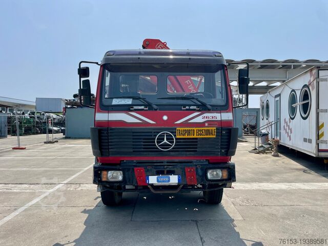 Dreiseitenkipper Mercedes-Benz 26-35 SK 6X4
