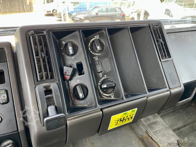 Dreiseitenkipper Mercedes-Benz 26-35 SK 6X4