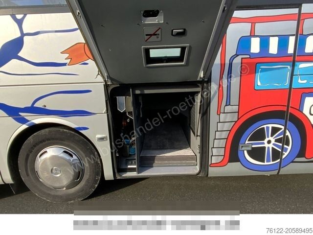 Långfärdsbuss MERCEDES-BENZ Tourismo 16 RHD / S 516 HD / Travego / R9