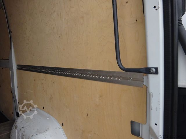 Hög tak skåpbil MERCEDES-BENZ Sprinter III Kasten 317 CDI