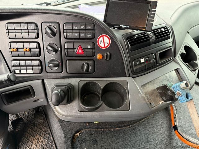 Andere MERCEDES-BENZ Actros 2841L 6x2 Kranhydraulik Multilift Winterd