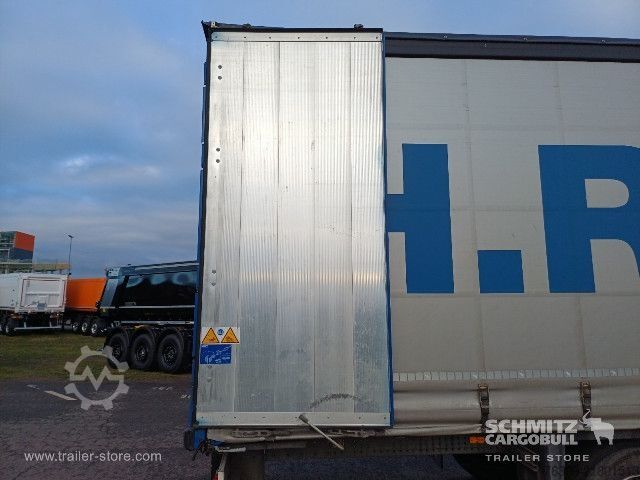 Semirimorchio con telone Schmitz Cargobull Curtainsider Standard Getränke