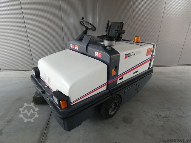 Balayeuse aspirante Dulevo 100 BS