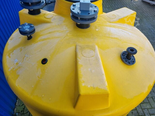 Kunststof container van 2000 liter Graft