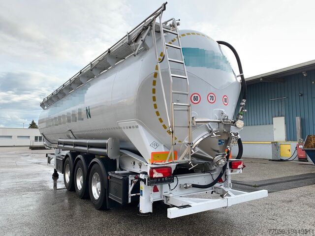 Aanhangwagens voor silo's FELDBINDER KIP 60.3 / 2.Stück 2016 / 3.Stück 2018