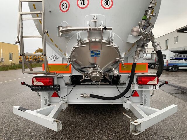 Aanhangwagens voor silo's FELDBINDER KIP 60.3 / 2.Stück 2016 / 3.Stück 2018