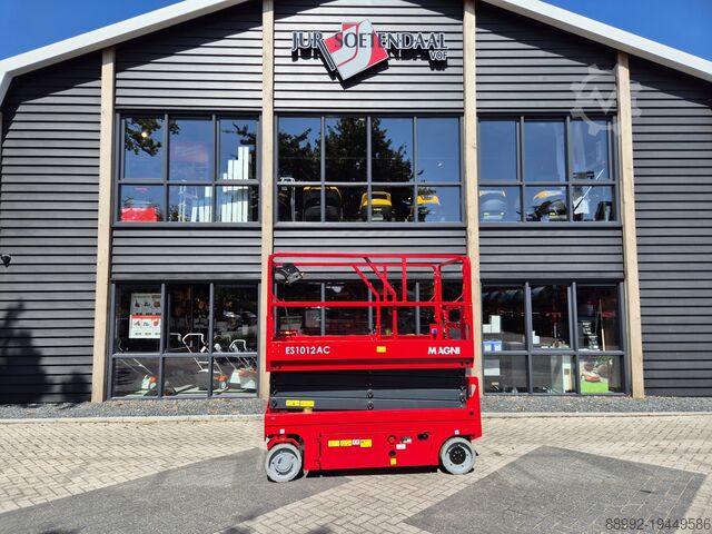 Scissors lift MAGNI ES1012AC