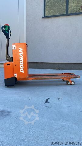 Ηλεκτρικά παλετοφόρα Doosan LEDH20 M