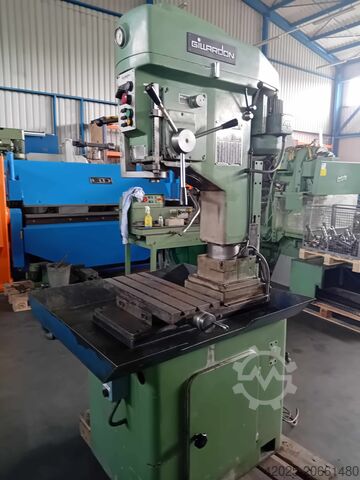 Ajuste de altura de la cabeza y mesa de sujeción GILLARDON , GK 40 VE