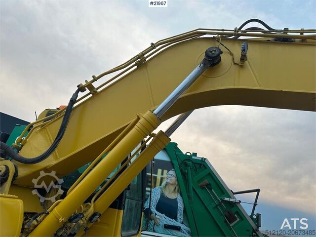 Raupenbagger Komatsu PC240LC-8 Crawler Excavator w/ Digger Bucket.