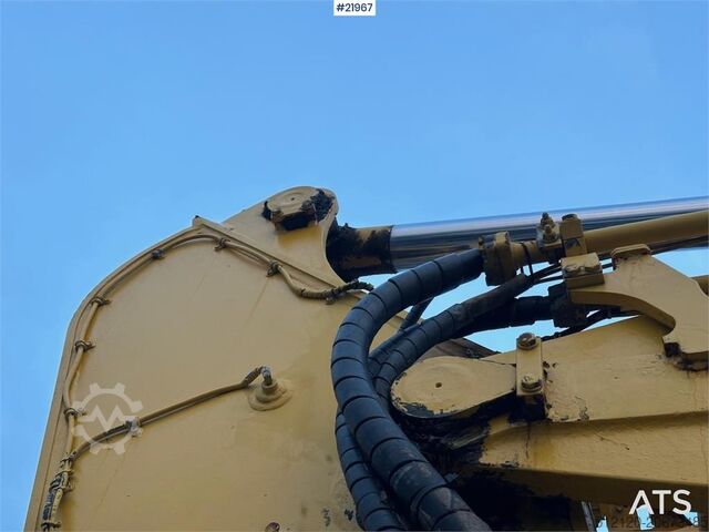 Raupenbagger Komatsu PC240LC-8 Crawler Excavator w/ Digger Bucket.