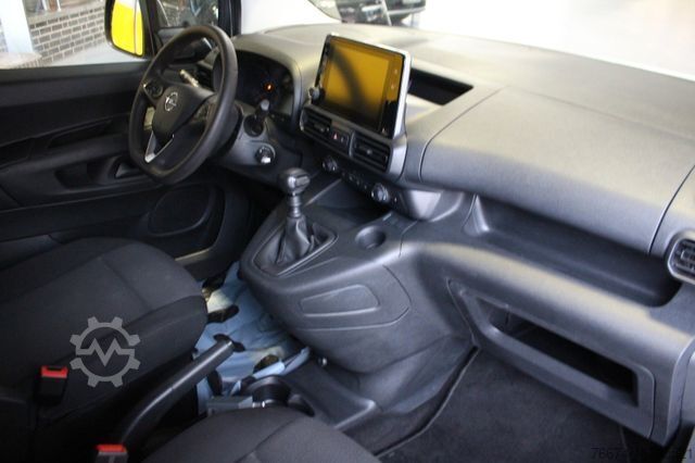 Bestelwagen OPEL Combo E Cargo Selection Klima Bluetooth PDC