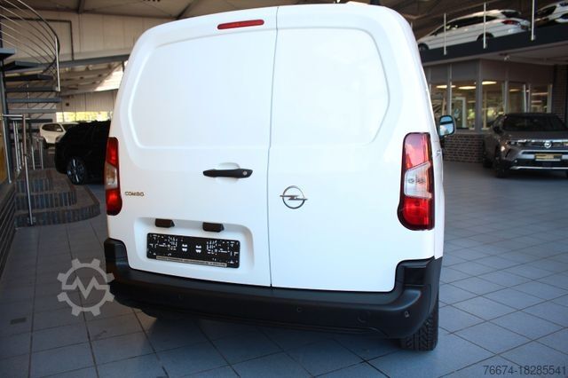 Bestelwagen OPEL Combo E Cargo Edition Klima PDC Bluetooth AHK
