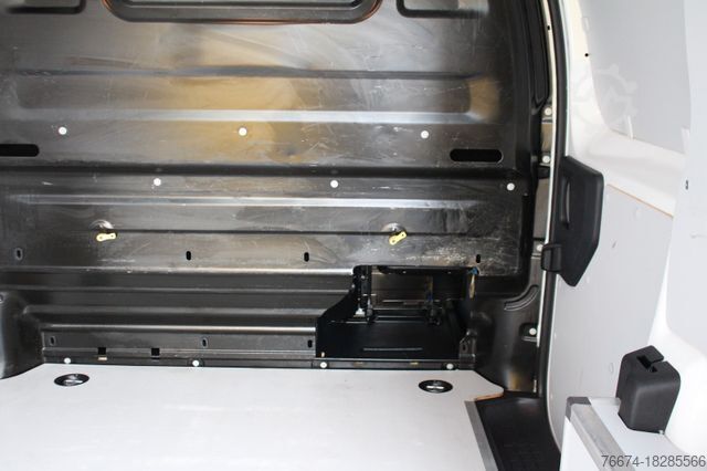 Dobozos furgon OPEL Vivaro Kasten Edition S Innovation Navi AHK