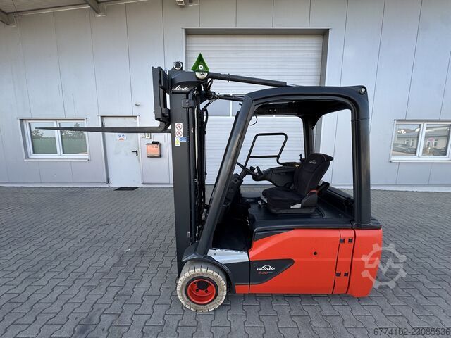 Chariot élévateur électrique à 3 roues Linde E20L + Ladegerät NEU 48120--EK